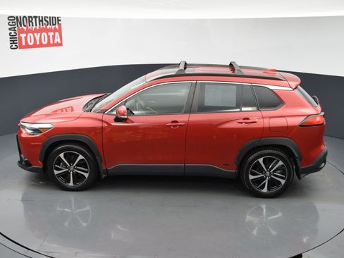 Used 2023 Toyota Corolla Cross XSE w/ Convenience Package image 21