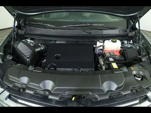 Used 2022 Chevrolet Traverse LT w/ LPO, Floor Liner Package image 19