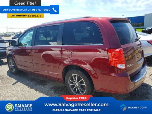 Used 2017 Dodge Grand Caravan SXT w/ Driver Convenience Group FWD image 3
