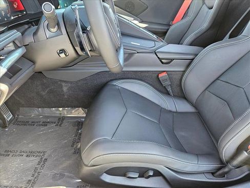 Used 2025 Chevrolet Corvette 1LT w/ Z51 Performance Package image 17