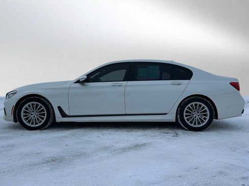 Used 2019 BMW 750i xDrive w/ Executive Package image 6