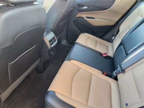 Used 2024 Chevrolet Equinox Premier image 30