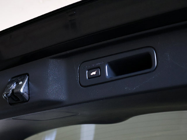 Used 2024 Honda Pilot Touring image 32