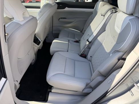 New 2025 Volvo EX90 Ultra AWD/4WD image 11