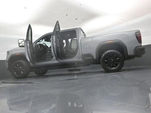 Used 2024 GMC Sierra 2500 AT4 w/ AT4 Premium Plus Package AWD/4WD image 53