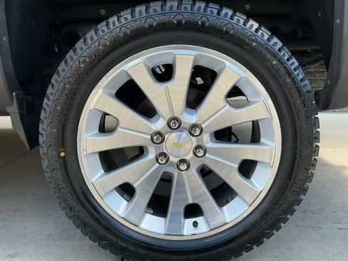 Used 2017 Chevrolet Silverado 1500 LT w/ All Star Edition AWD/4WD image 29