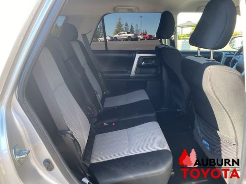 Used 2016 Toyota 4Runner SR5 AWD/4WD image 13