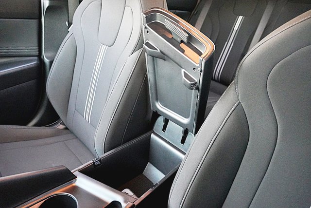 Certified 2025 Hyundai Elantra Sport FWD image 41