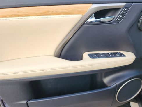 Used 2022 Lexus RX 350L FWD w/ Premium Package image 23