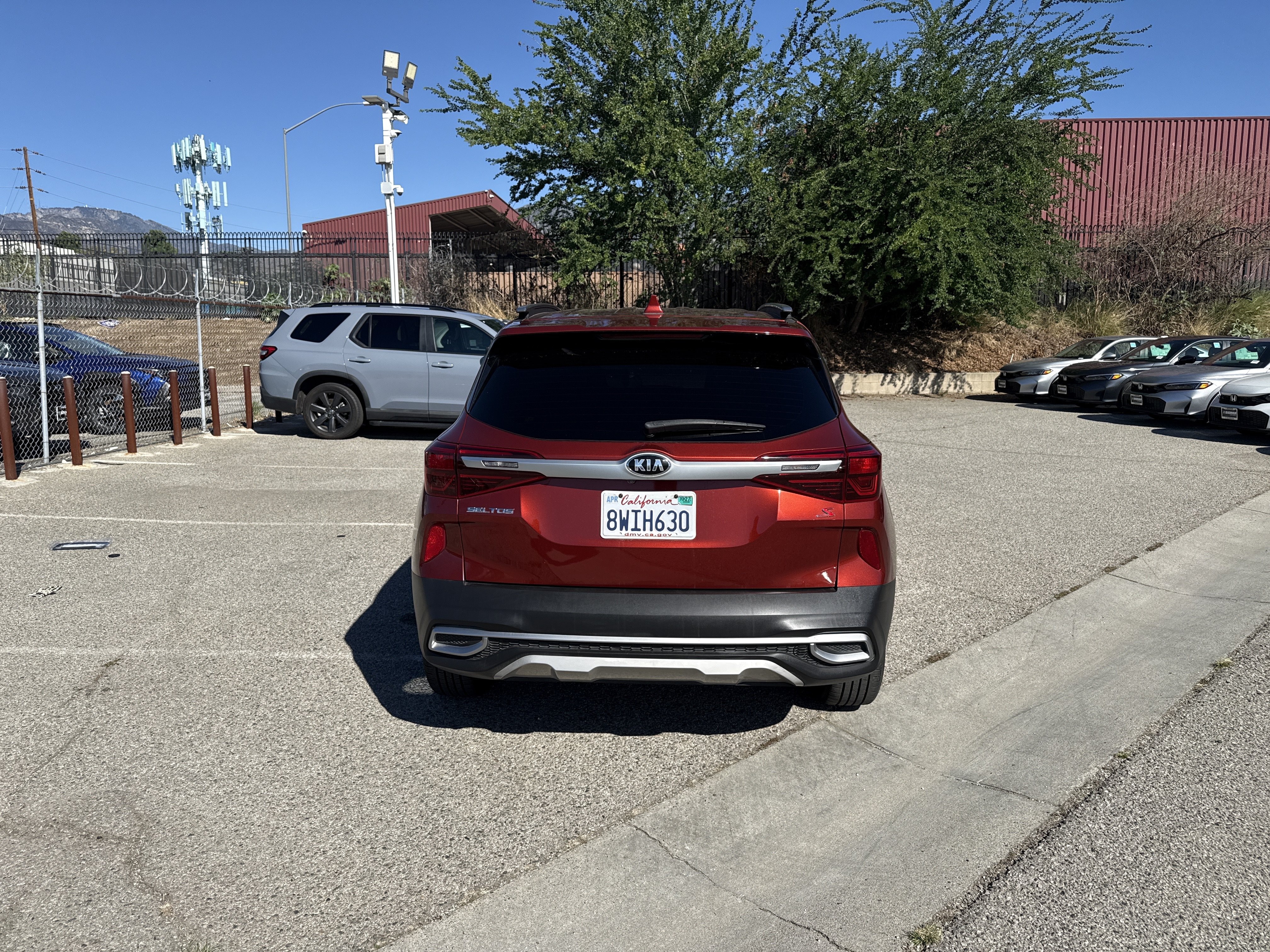 Used 2021 Kia Seltos S FWD image 5