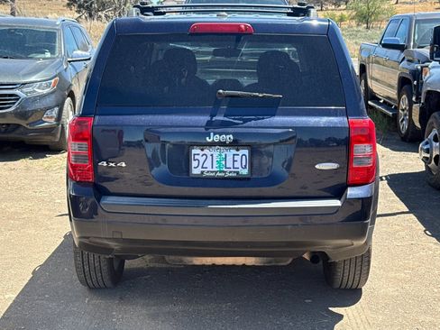 Used 2013 Jeep Patriot Latitude AWD/4WD image 5