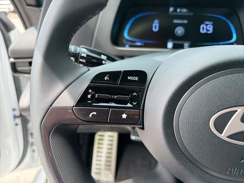 New 2026 Hyundai Elantra SEL Sport FWD image 19
