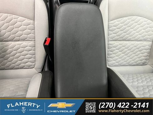 Used 2019 Chevrolet Equinox LS AWD/4WD image 31