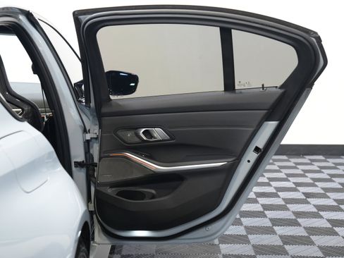 Used 2021 BMW M3 Competition w/ Executive Package image 27