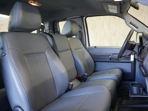 Used 2014 Ford F250 XL w/ Power Equipment Group image 30