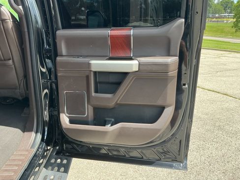 Used 2022 Ford F350 King Ranch w/ Tremor Off-Road Package AWD/4WD image 16
