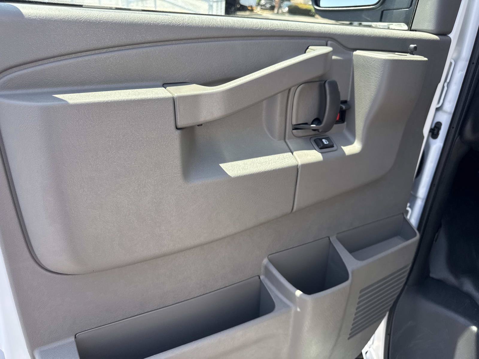 New 2026 GMC Savana 2500 w/ Driver Convenience Package RWD image 16