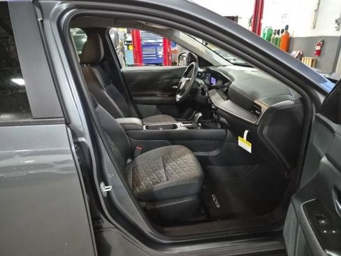 Used 2026 Nissan Kicks SV FWD image 12