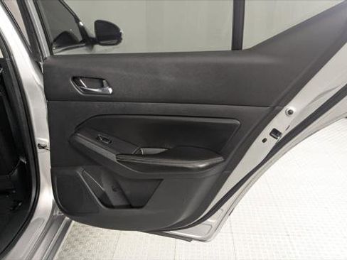 Used 2019 Nissan Altima 2.5 SL FWD image 21