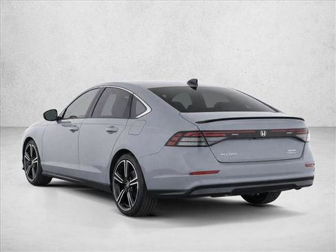 Used 2025 Honda Accord Sport image 5