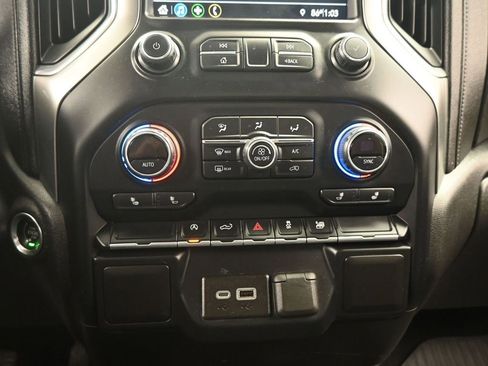 Used 2019 Chevrolet Silverado 1500 LT w/ Texas Edition AWD/4WD image 12