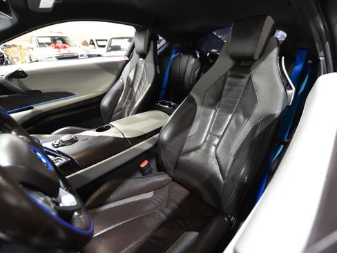 Used 2016 BMW i8 AWD/4WD image 38