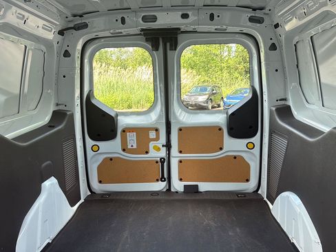 Used 2019 Ford Transit Connect XL FWD image 10