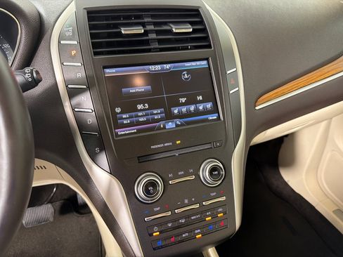 Used 2015 Lincoln MKC AWD w/ Equipment Group 102A Reserve image 16