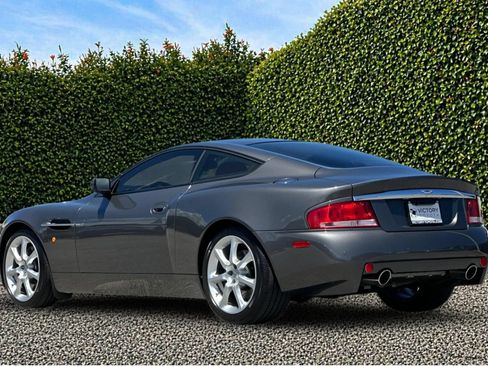 Used 2004 Aston Martin Vanquish RWD image 6