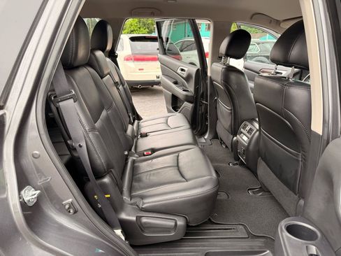 Used 2015 Nissan Pathfinder SL AWD/4WD image 18