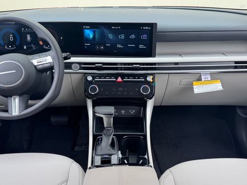 New 2026 Hyundai Tucson SEL Plus FWD image 3