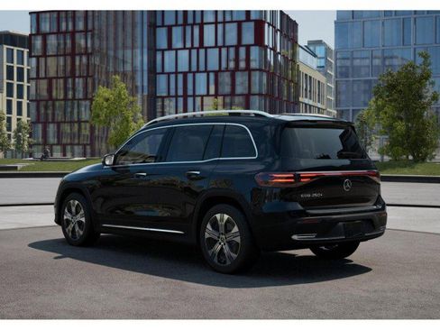 Certified 2025 Mercedes-Benz EQB 250+ 250+ image 40