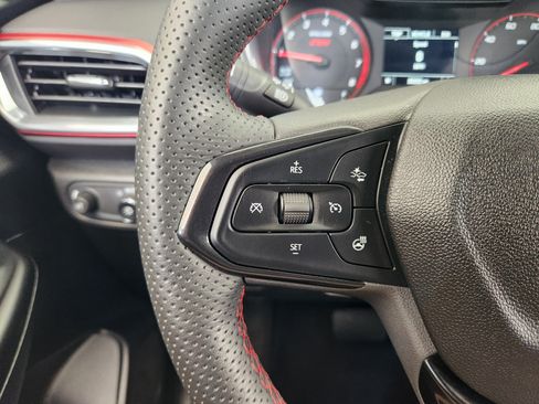 Used 2023 Chevrolet TrailBlazer RS FWD image 30