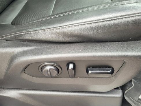 Used 2019 GMC Sierra 1500 SLT w/ SLT Premium Plus Package image 19