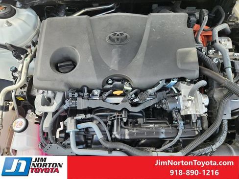 Used 2025 Toyota Camry LE FWD image 30