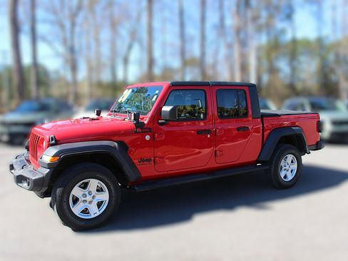 Used 2020 Jeep Gladiator Sport w/ Quick Order Package 24S image 4