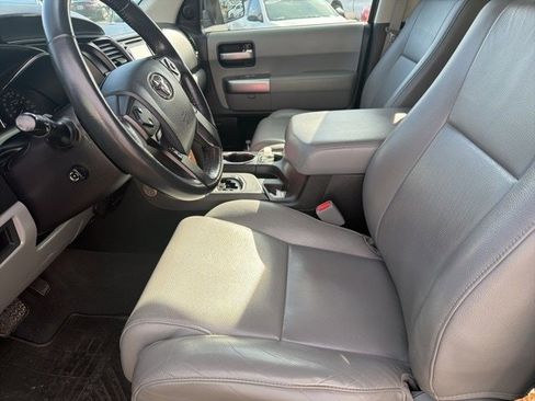 Used 2019 Toyota Sequoia Limited image 5