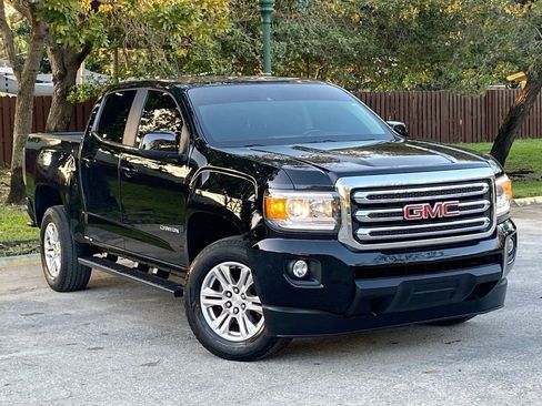 Used 2019 GMC Canyon SLE w/ Driver Alert Package image 3