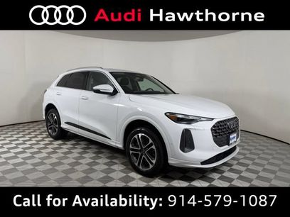 Used 2025 Audi Q5 Premium w/ Convenience Package