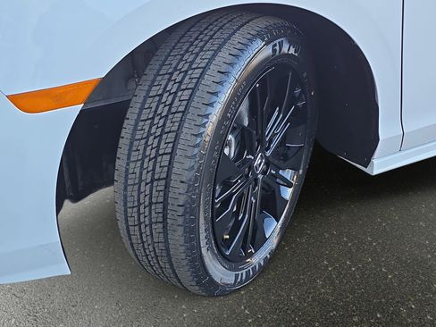 Used 2025 Honda Odyssey Sport-L image 31