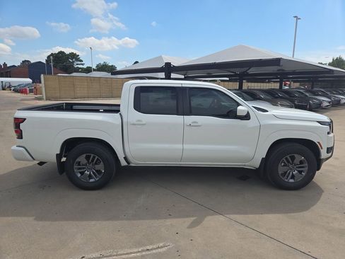 New 2026 Nissan Frontier SV w/ Tow Package RWD image 6