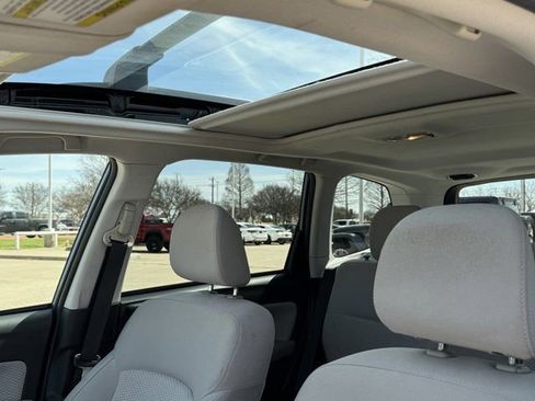 Used 2017 Subaru Forester 2.5i Premium w/ All-Weather Package image 33