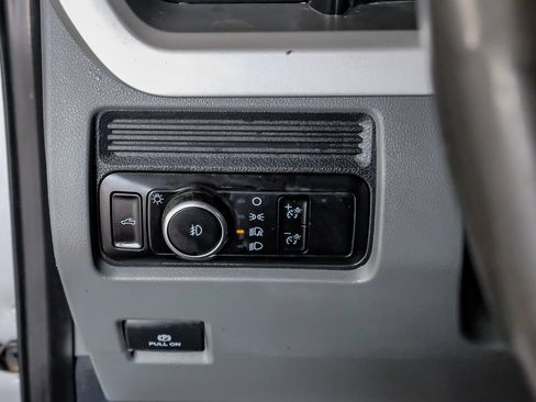 Used 2023 Ford F250 XLT AWD/4WD image 27