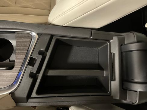 Used 2023 Buick Enclave Avenir w/ Trailering Package, 5000 lbs. AWD/4WD image 25