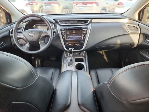 Used 2023 Nissan Murano SV FWD image 11