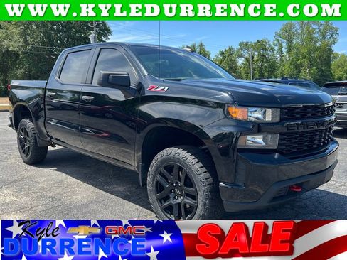 Used 2022 Chevrolet Silverado 1500 Limited Custom Trail Boss AWD/4WD image 1
