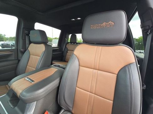 Used 2024 Chevrolet Silverado 2500 High Country w/ High Country Premium Package image 22