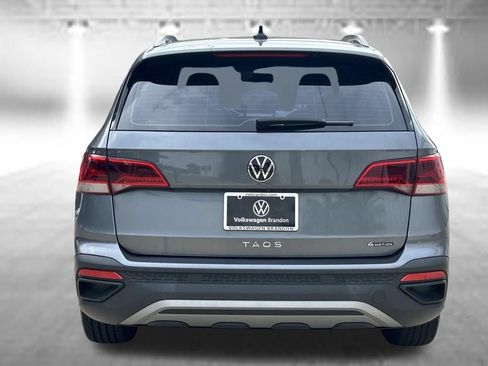 Certified 2022 Volkswagen Taos S AWD/4WD image 4
