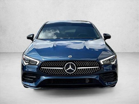 Used 2022 Mercedes-Benz CLA 250 4MATIC image 3