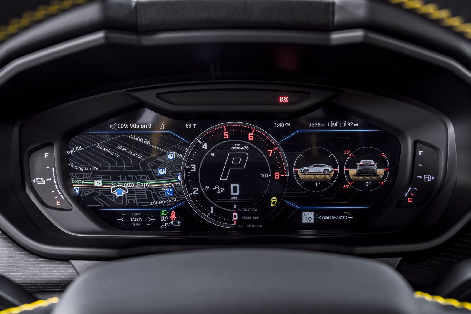 Used 2025 Lamborghini Urus SE AWD/4WD image 64